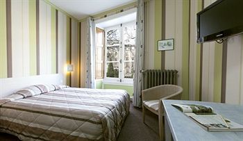 Logis Duquesne Hotel 2*